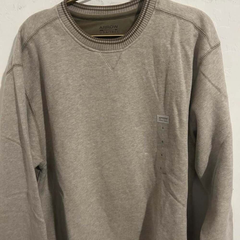 Arrow Sweatshirt Size L Grey Tan Crewneck Pullover New with Tags